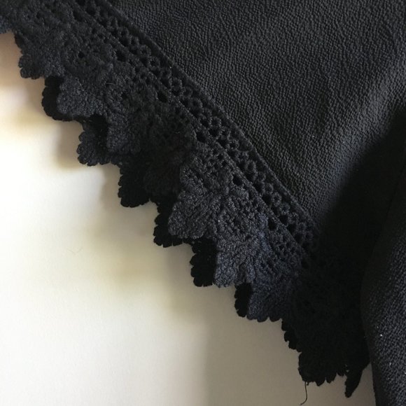 ⚪ 3/$15 Free Kisses black blouse with eyelet detail - Picture 9 of 9